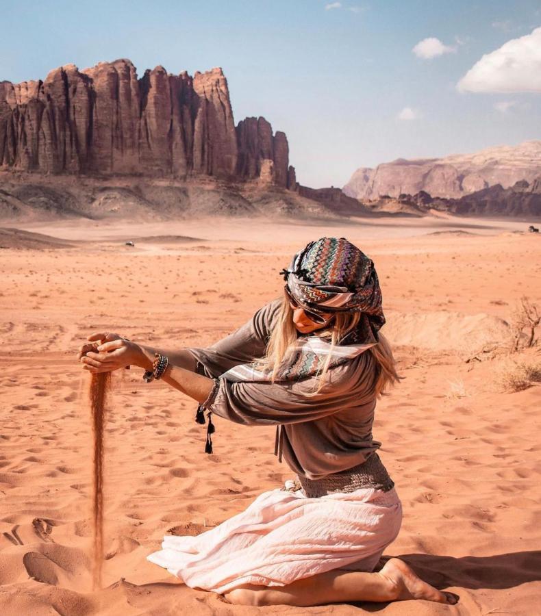 Moon City With Sunset Tour Wadi Rum Esterno foto
