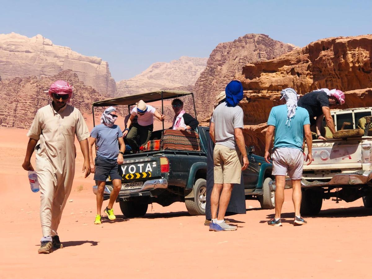 Moon City With Sunset Tour Wadi Rum Esterno foto