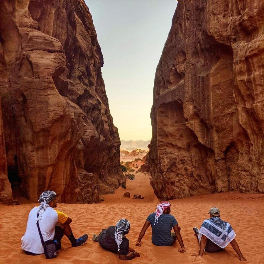 Moon City With Sunset Tour Wadi Rum Esterno foto