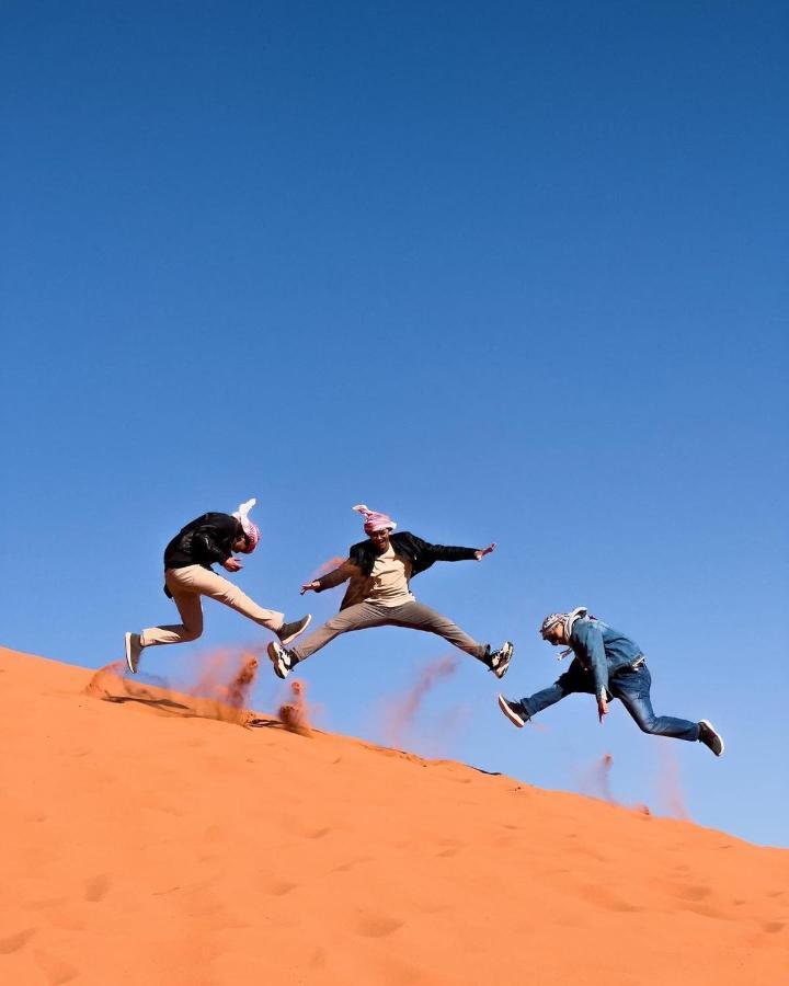 Moon City With Sunset Tour Wadi Rum Esterno foto