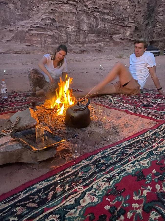 Moon City With Sunset Tour Wadi Rum Esterno foto