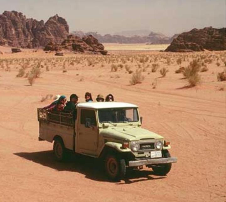 Moon City With Sunset Tour Wadi Rum Esterno foto