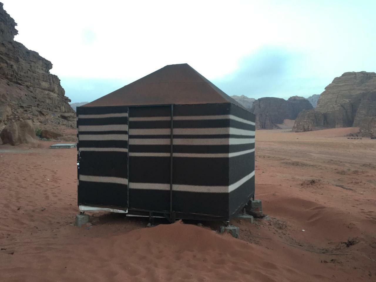 Moon City With Sunset Tour Wadi Rum Esterno foto