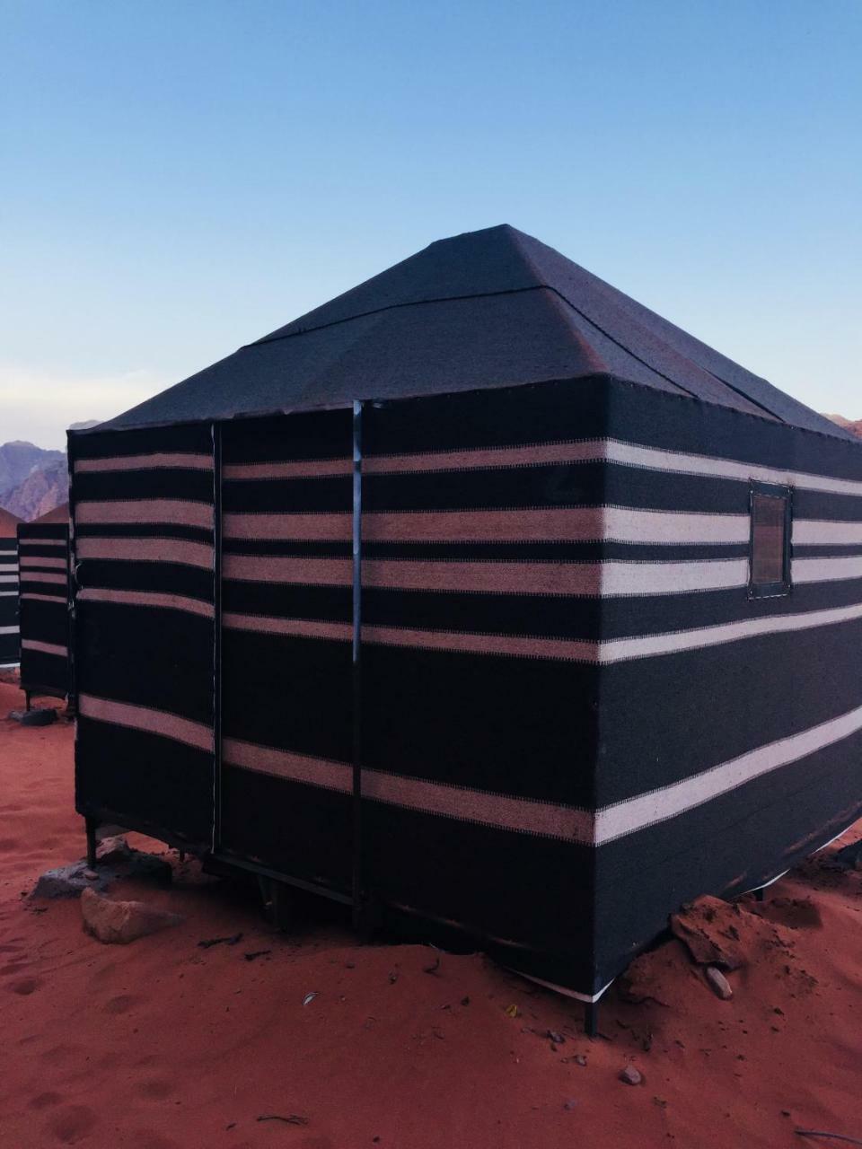Moon City With Sunset Tour Wadi Rum Esterno foto